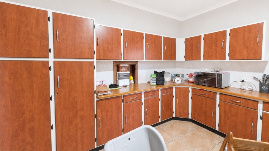 4 Bedroom Property for Sale in Flamwood North West